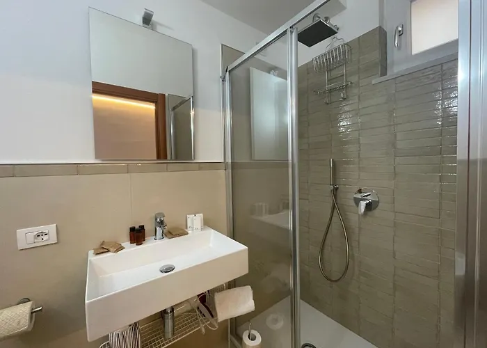 Giga Mare Guest house 4*